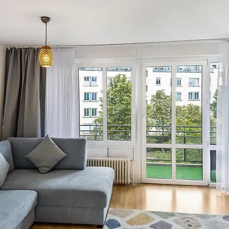 Near Airport Berlin-schoenefeld Appartement *