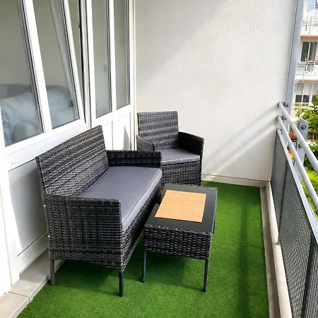 Near Airport Berlin-schoenefeld Apartament